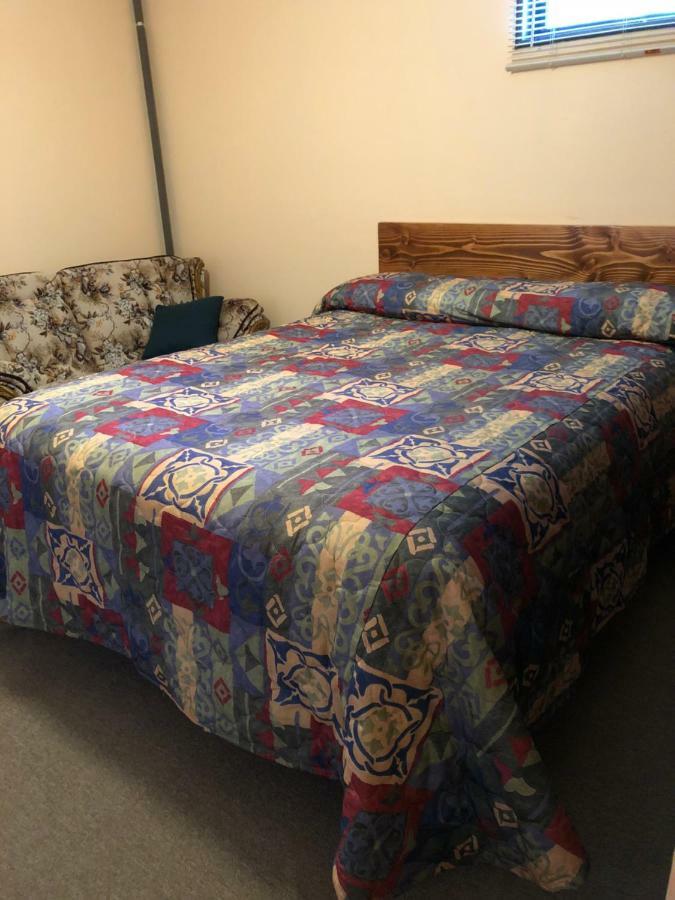 וולסבורו Colton Point Motel מראה חיצוני תמונה